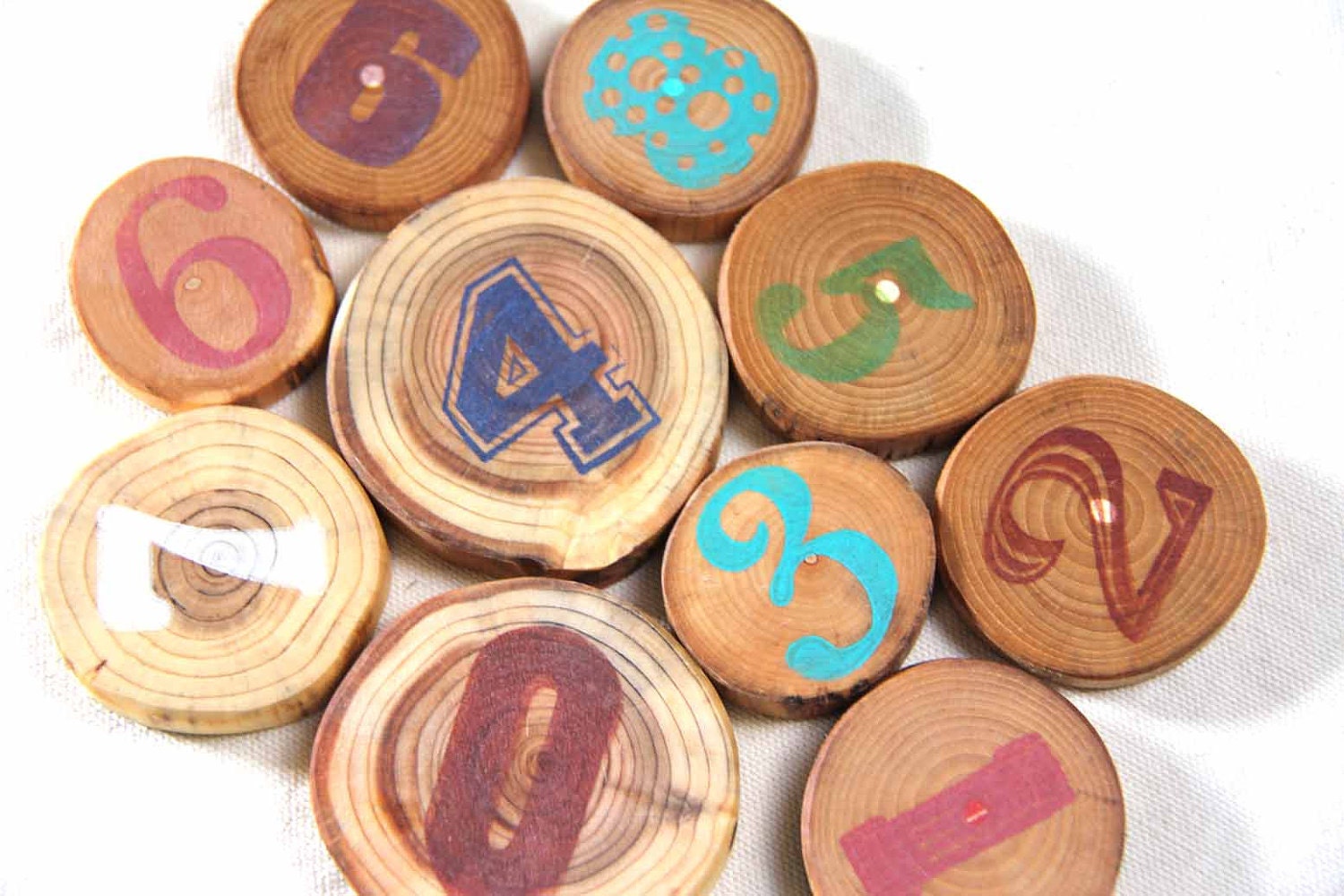 mini number set of natural  wood rounds