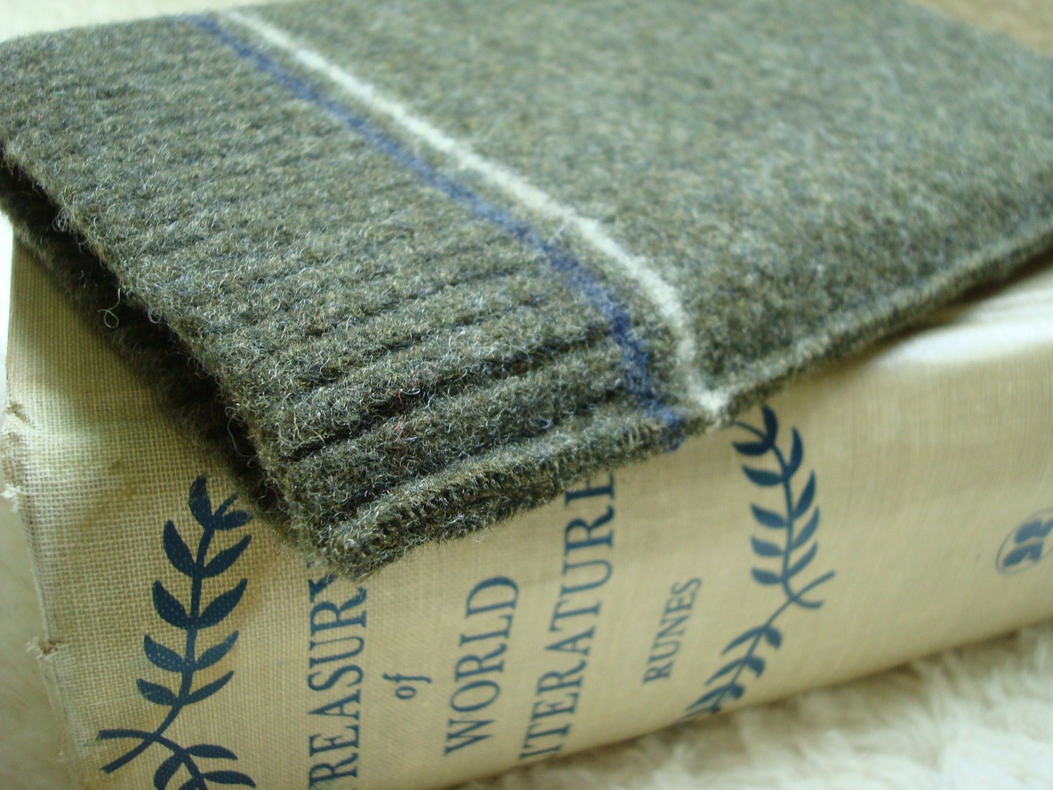 Nook Sleeve OLIVE GREEN Gadget Sweater Felted Wool Striped Cover