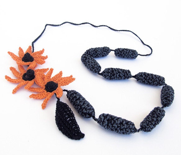 Necklace Coral Blossom
