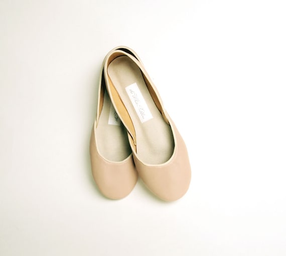 Soft leather ballet flats. Café au lait.