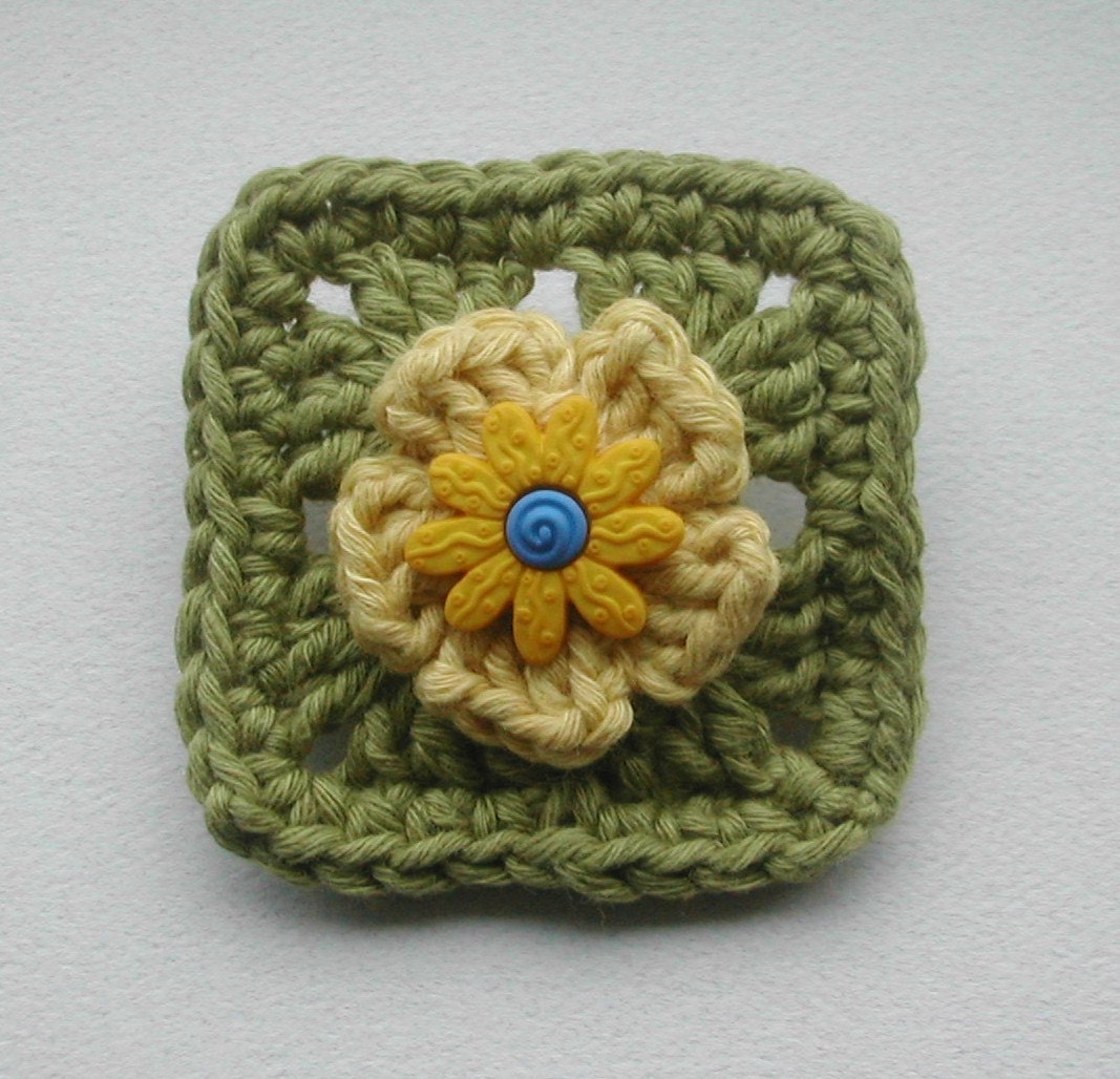Granny Square Brooch - Yellow