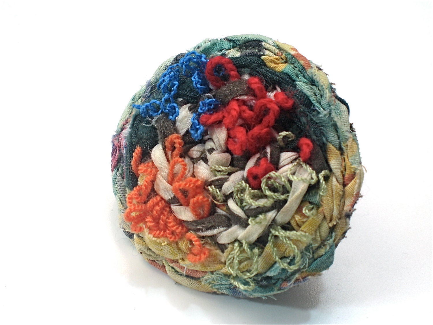 Fabric brooch with wool crochet tarn textile yarn Green multi color red blue eco friendly pin ooak circle art