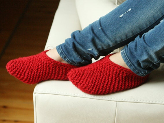 Cabled Wool Slippers, best quality hand knit. Size - small, medium US W 6.5 / 7 / 7.5, EU 37 / 38