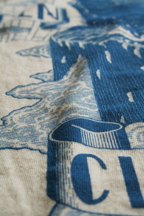 Flagship in Antique White Size XLarge