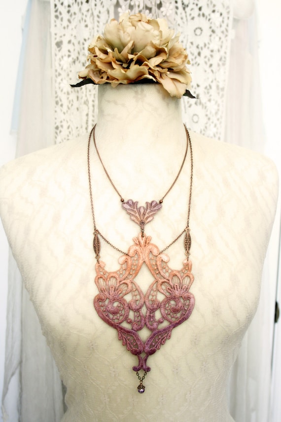 lace necklace -MATILDE- (ombre vintage rose)