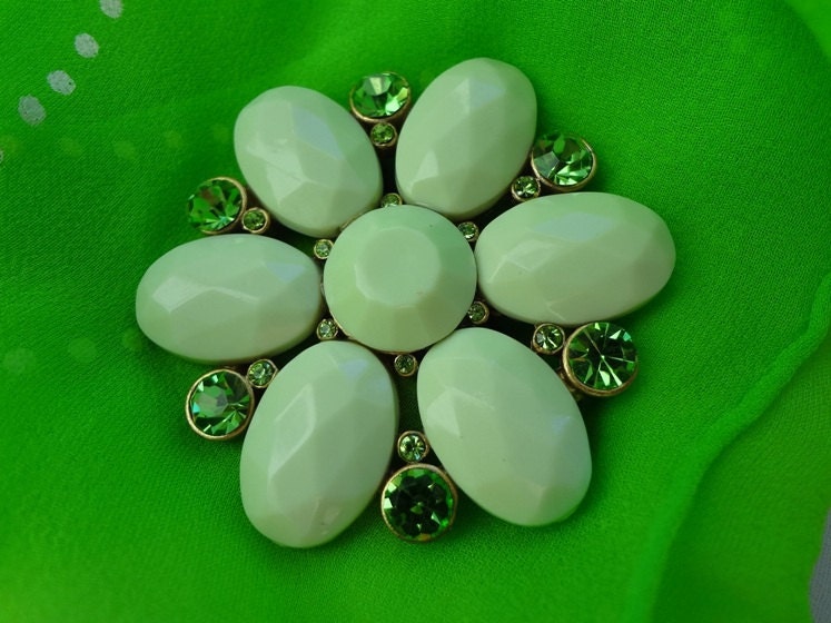RESERVED FOR SUSAN Fern Green Flower Brooch / Vintage / Bridal Bouquet