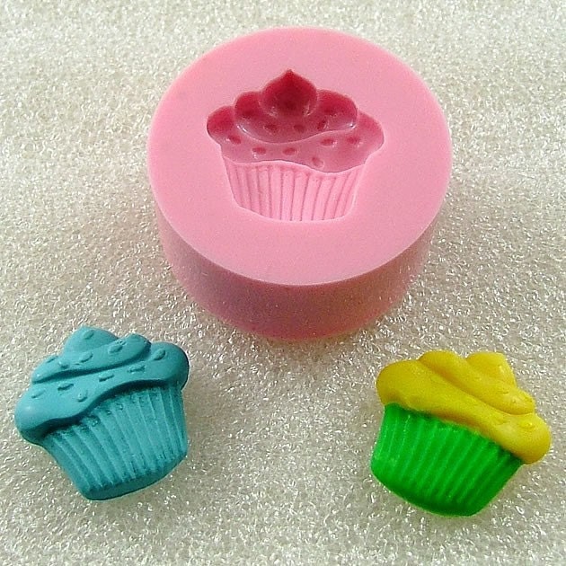 Kawaii Cupcake Flexible Mini Mold/Mould (17mm) for Crafts, Jewelry, Scrapbooking, Miniature Food (resin,  pmc,  polymer clay) (127)