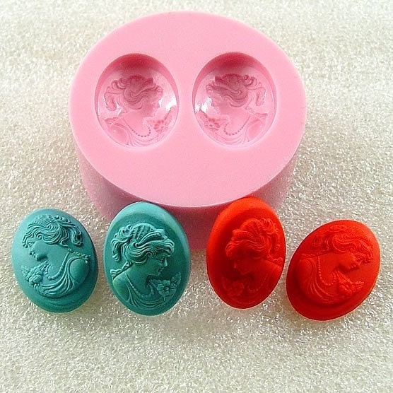 Portrait Cameo Cabochons Flexible Mold/Mould (17mm) for Crafts, Jewelry, Scrapbooking (soap, resin, paper, pmc, polymer clay) (124)