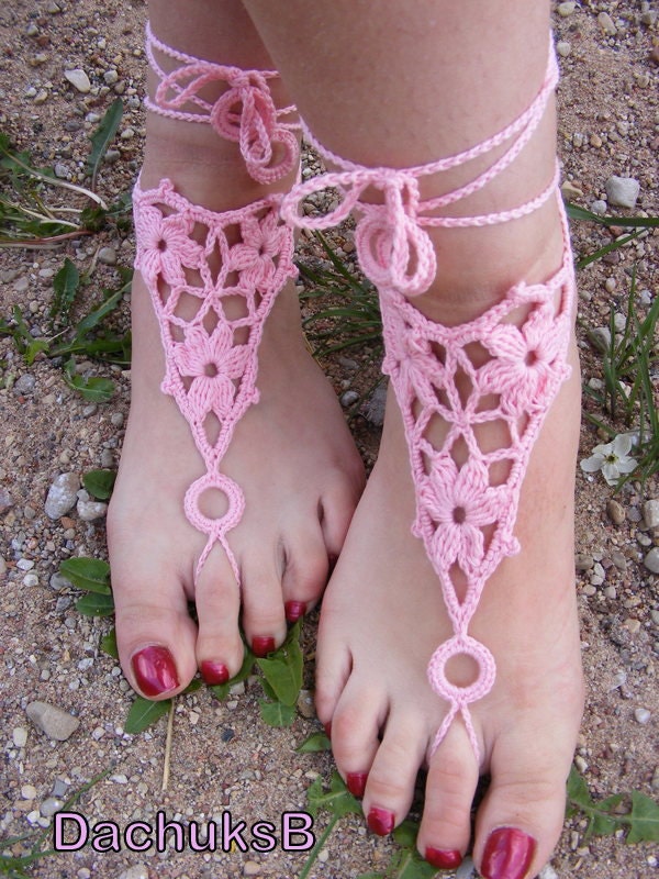 ... sandals crochet in baby pink color made from pure cotton yarn (nr 52