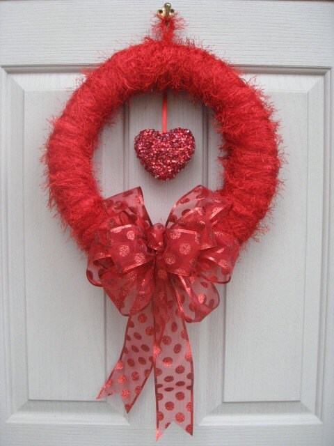 Valentines Day Wreath Red Yarn Red Heart by AWorkofHeartSA