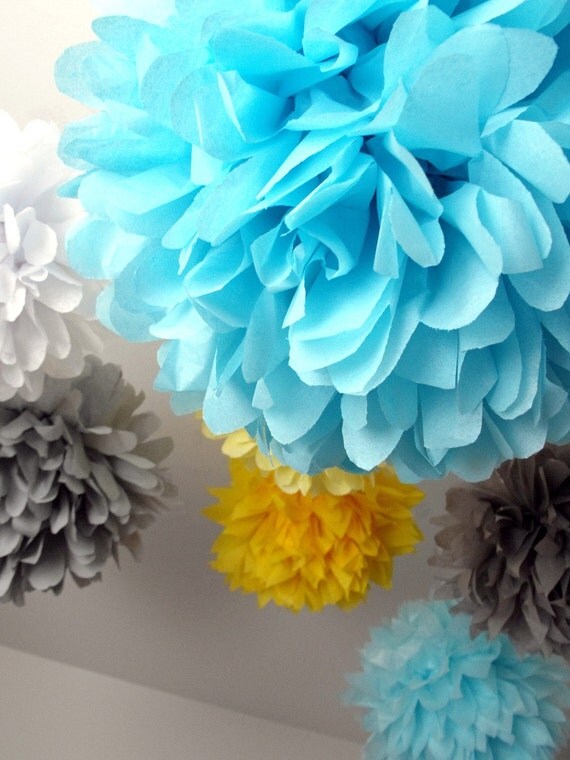 Paper pom poms ... 60 Poms .... Pick Your Colors Il_570xn