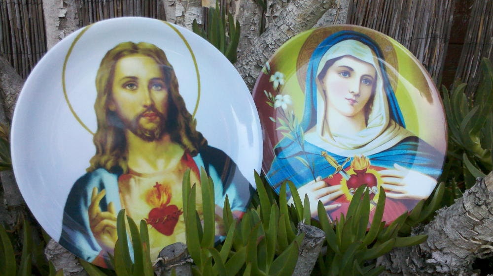 Jesus Christ and Virgin Mary Sacred Heart Plastic Plates