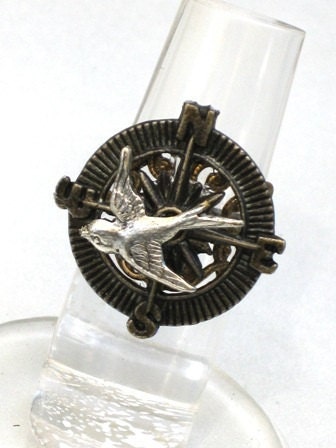 Steampunk - HUNGER GAMES Soaring Bird and Compass Ring - Antique Brass Bronze - Filigree Setting - Retro - Geekery - By GlazedBlackCherry