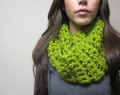 Chunky Limegrass Neckwarmer