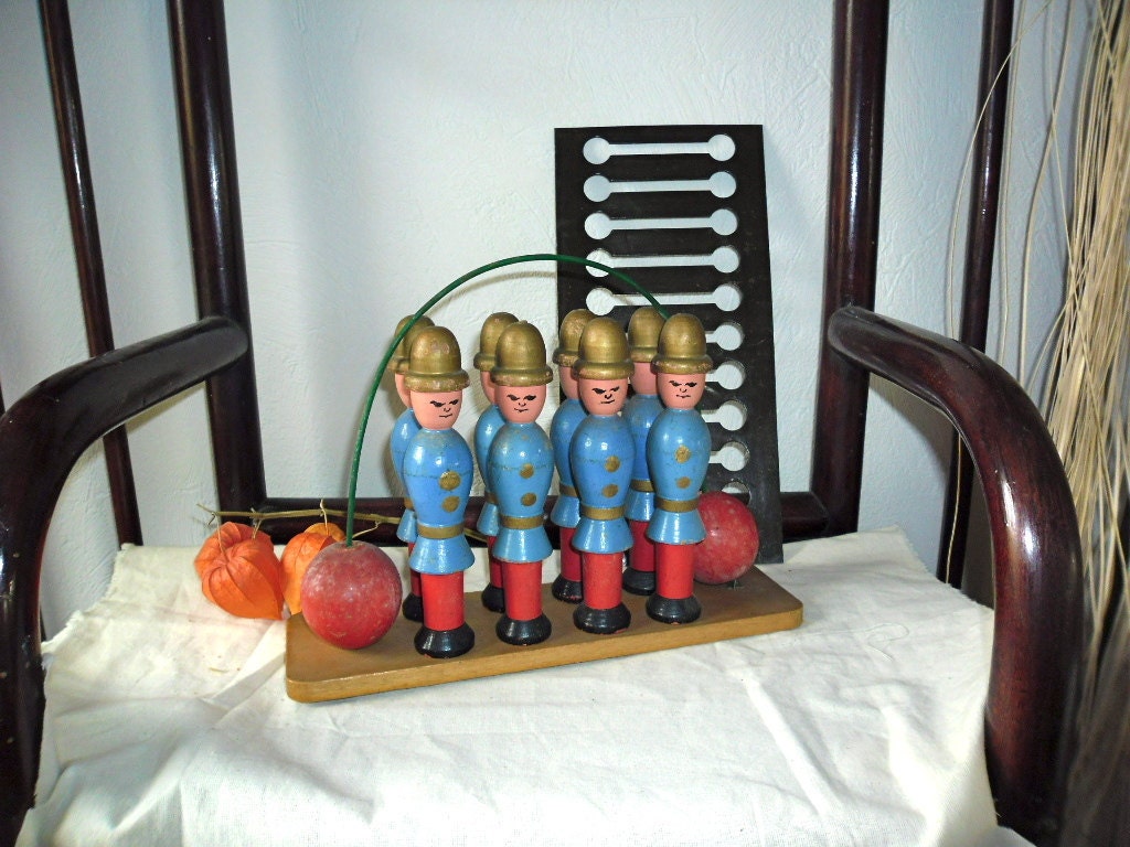 Vintage set of skittles.French game
