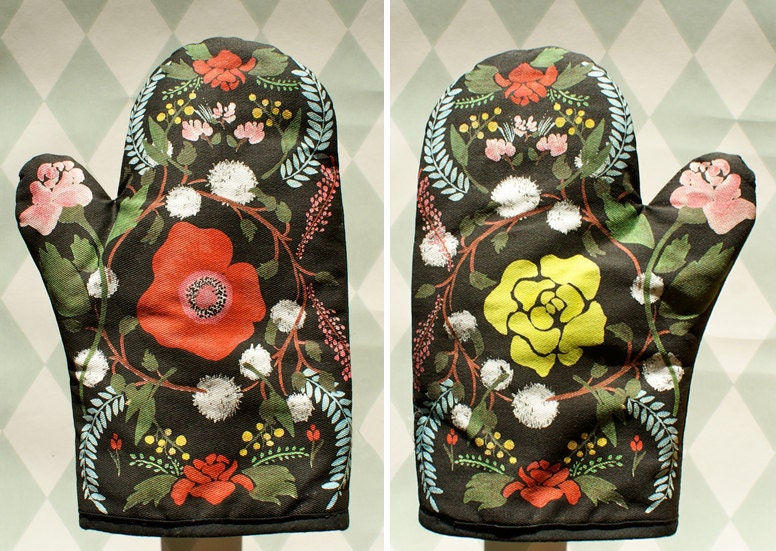 Language of Flowers oven mitt