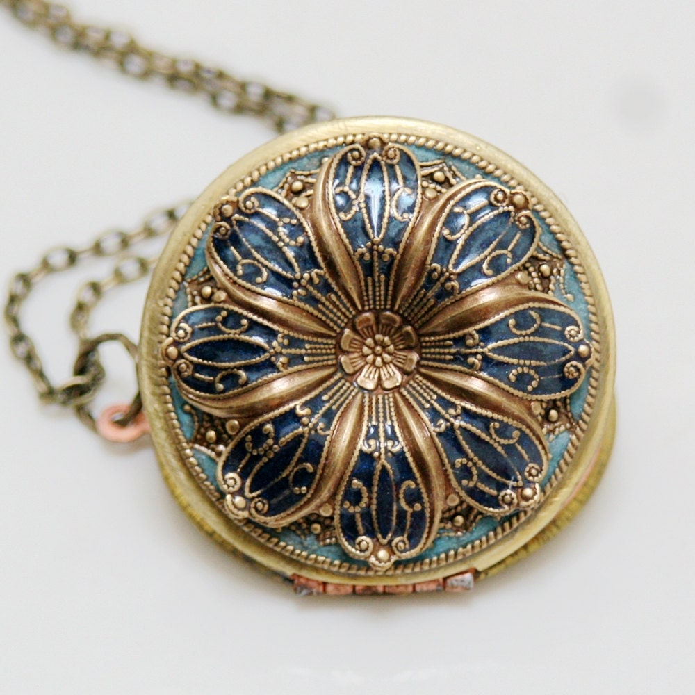 Locket, Poppy Flower Locket,Resin locket,Blue Locket,Enameled Wedding Necklace,photo locket , brass locket - vintage locket,38mm locket
