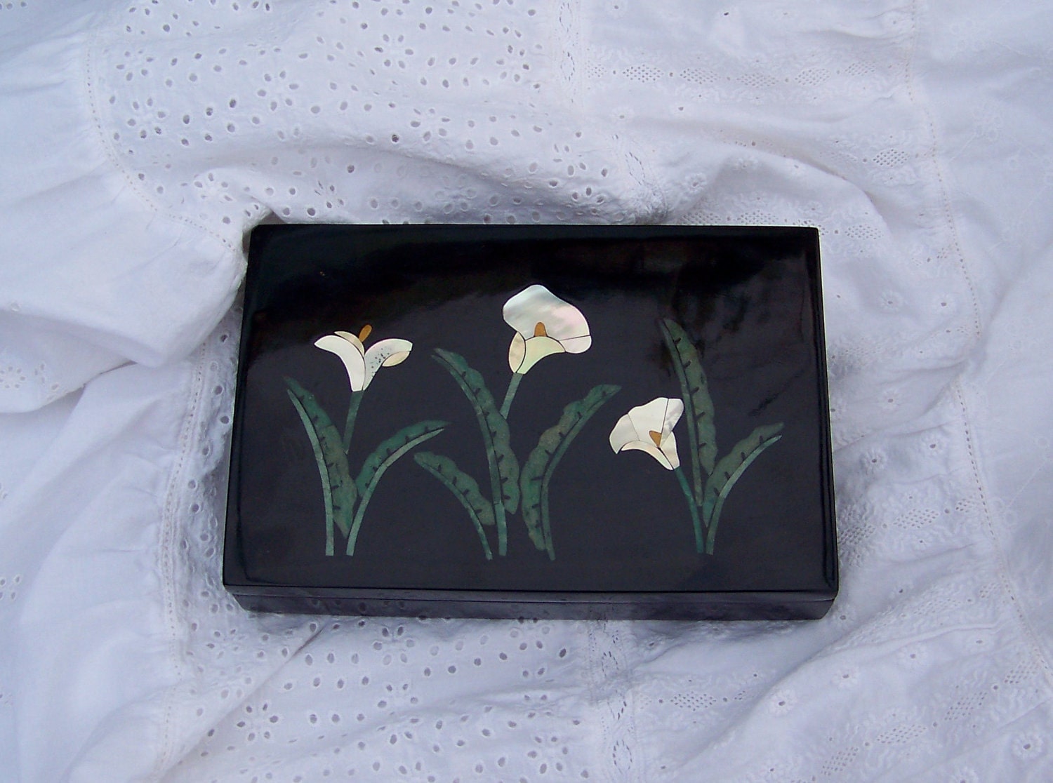 Jewelry Box Black Lacquer Mother of Pearl Inlay