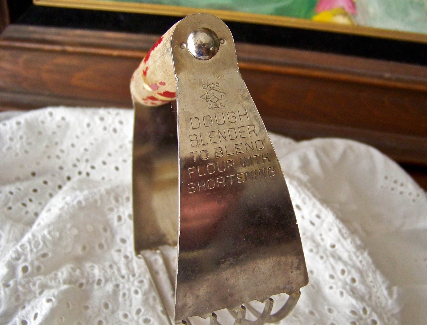 Vintage Pastry Cutter Red Wood Handle 1950s