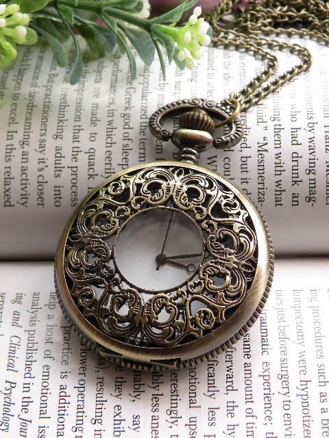 Retro copper round hollow carved flower pocket watch necklace pendant jewelry vintage style w2