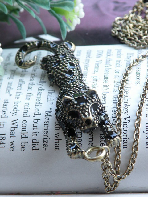 Pretty retro copper black glaze Leopard necklace pendant jewelry vintage style