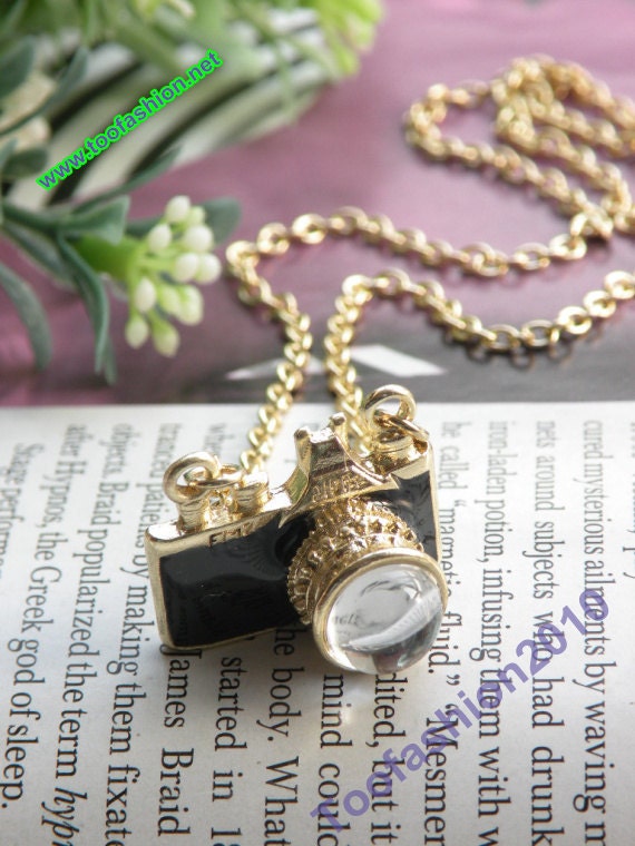 Luxury gold 3d black glaze camera necklace pendant jewelry vintage style