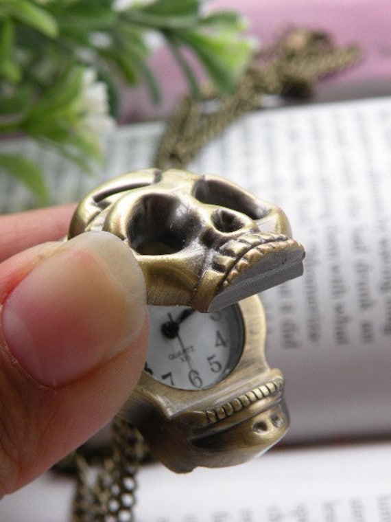 Terrible retro copper human skull can open mouth skulls head pocket watch necklace pendant vintage style