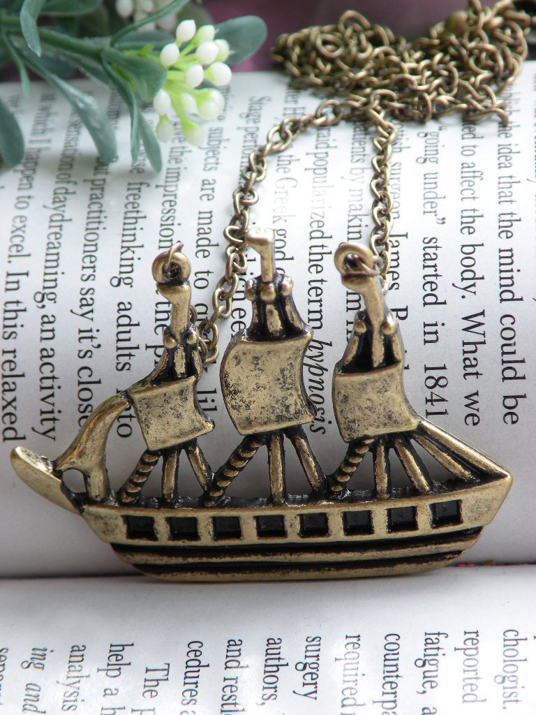 Pretty retro copper sailboat sailing boat necklace pendant jewelry vintage style