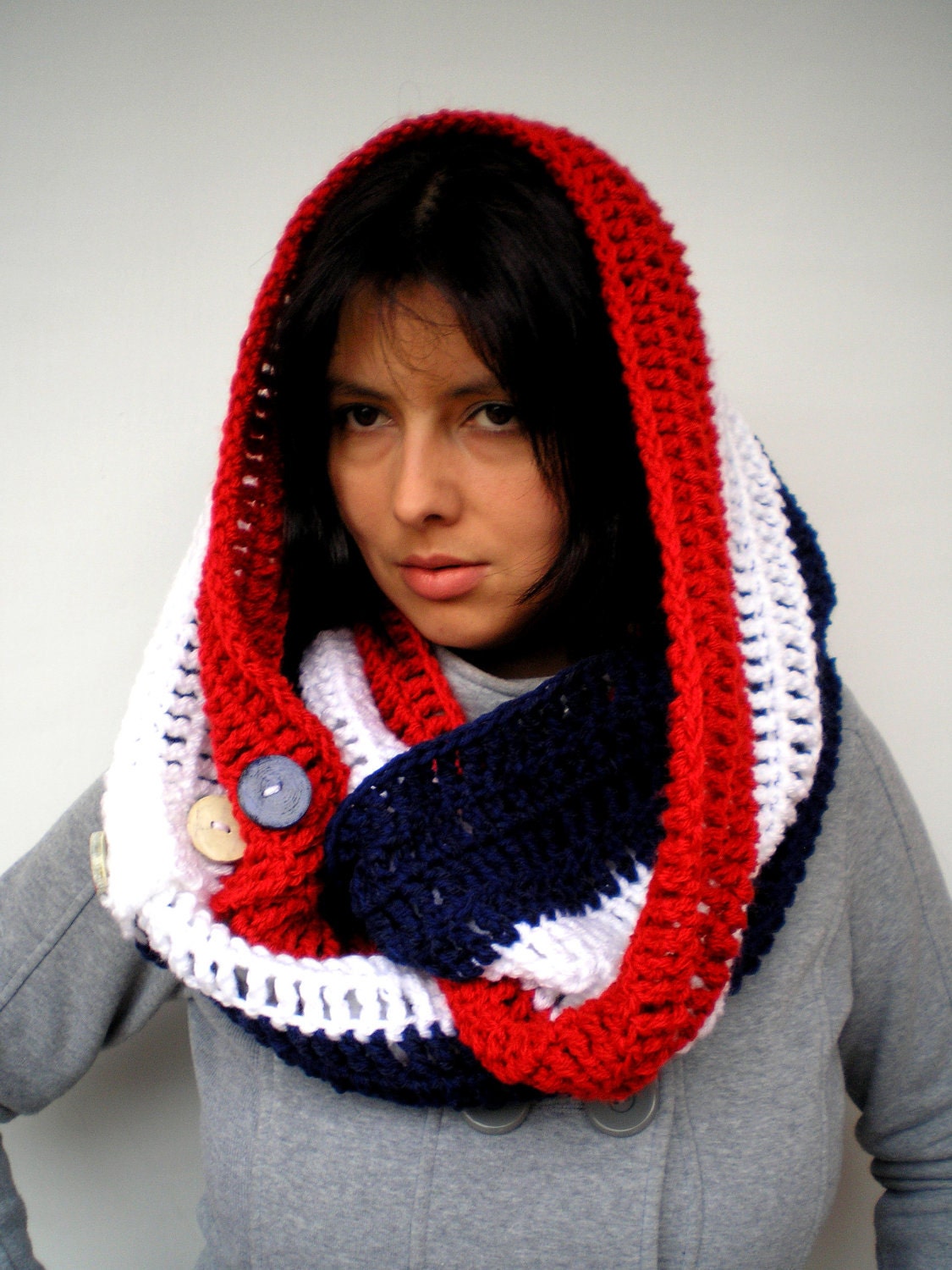 Tris Color Scarf Crocheted Super Soft l Scarf Woman Circle Scarf Butons Wood Circle Scarf