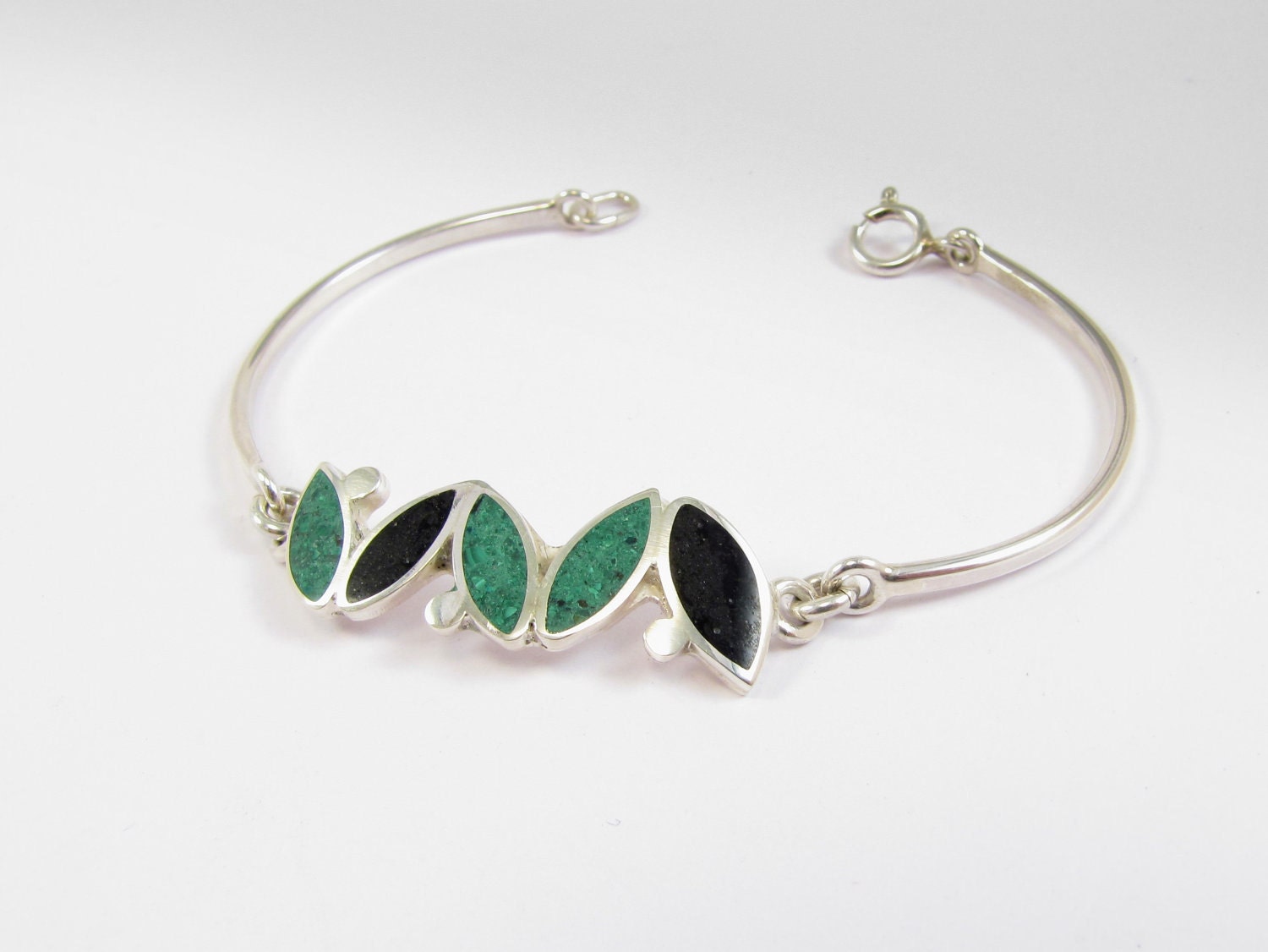 Sterling Silver Bracelet - Small Seeds - Black and Green