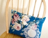 Teal and Roses Pillow Cover with Doily - 12 x 16