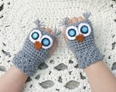 Crochet Owl Fingerless Gloves Wrist Warmers with Teal felt, button Eyes and Soft Heather Gray Acrylic Yarn Woman's size Regular OR Large