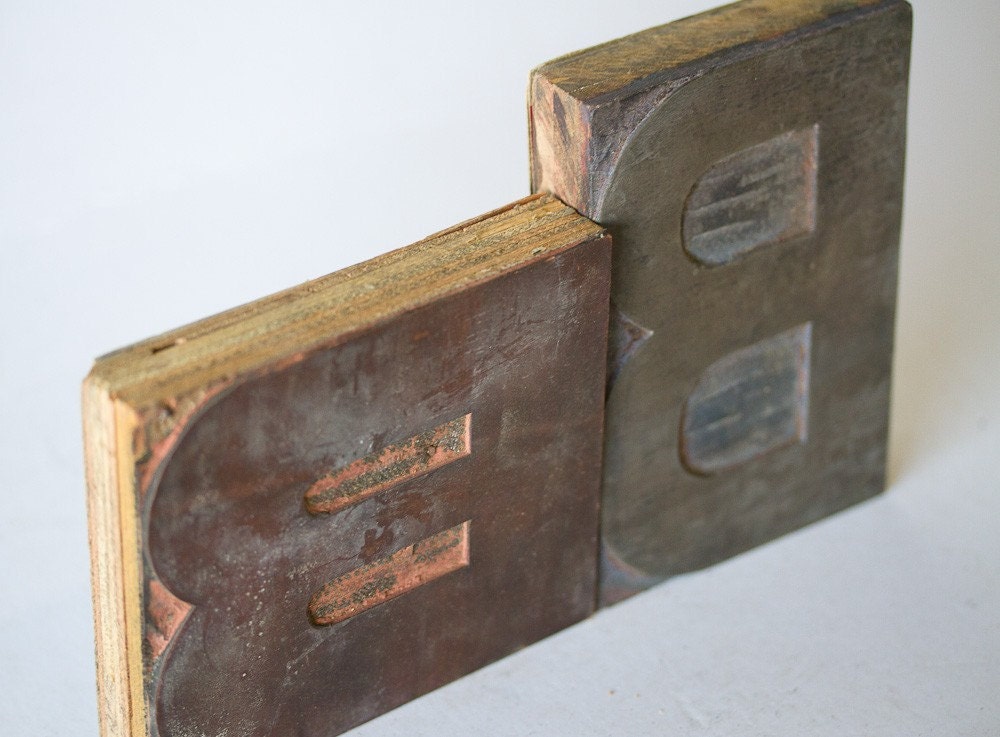 Vintage Wood Letterpress Type for Printing - Miscellaneous Letter B