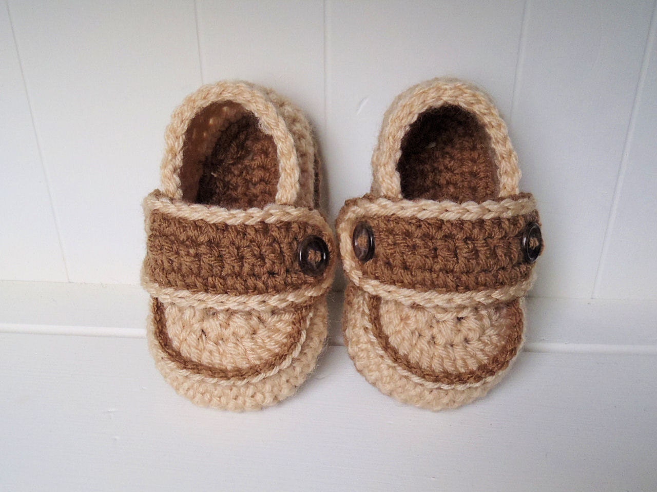 Crochet Pattern - Rugby Loafers Crochet Two Button Loafers Infant Sizes 0 to 24 Months