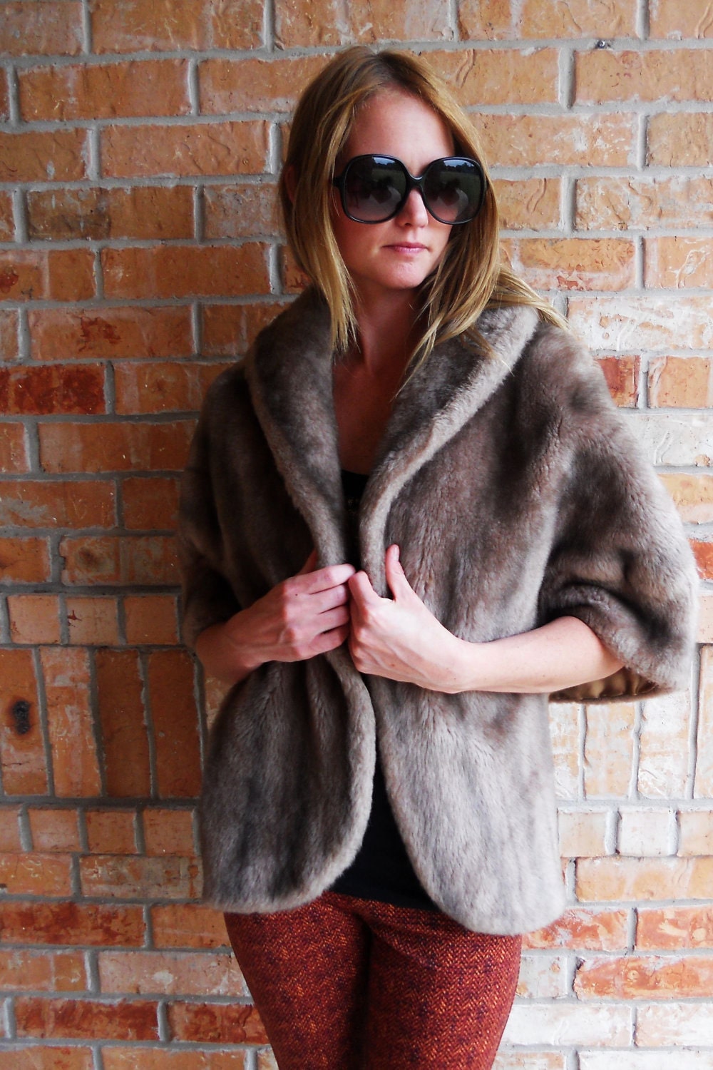 Faux fur//real looking shawl with collar size small/medium