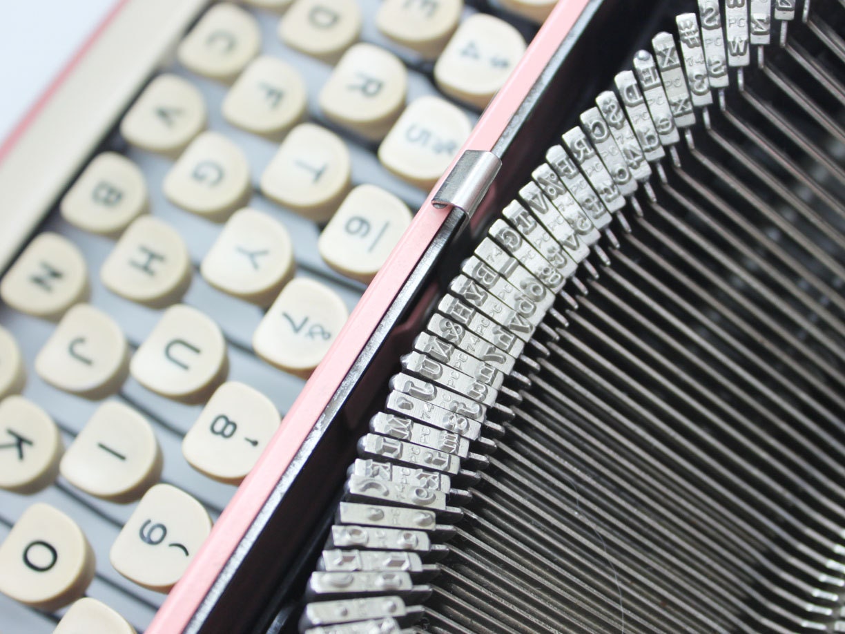 Vintage 1955 Bright Pink Royal Quiet De Luxe Manual Typewriter