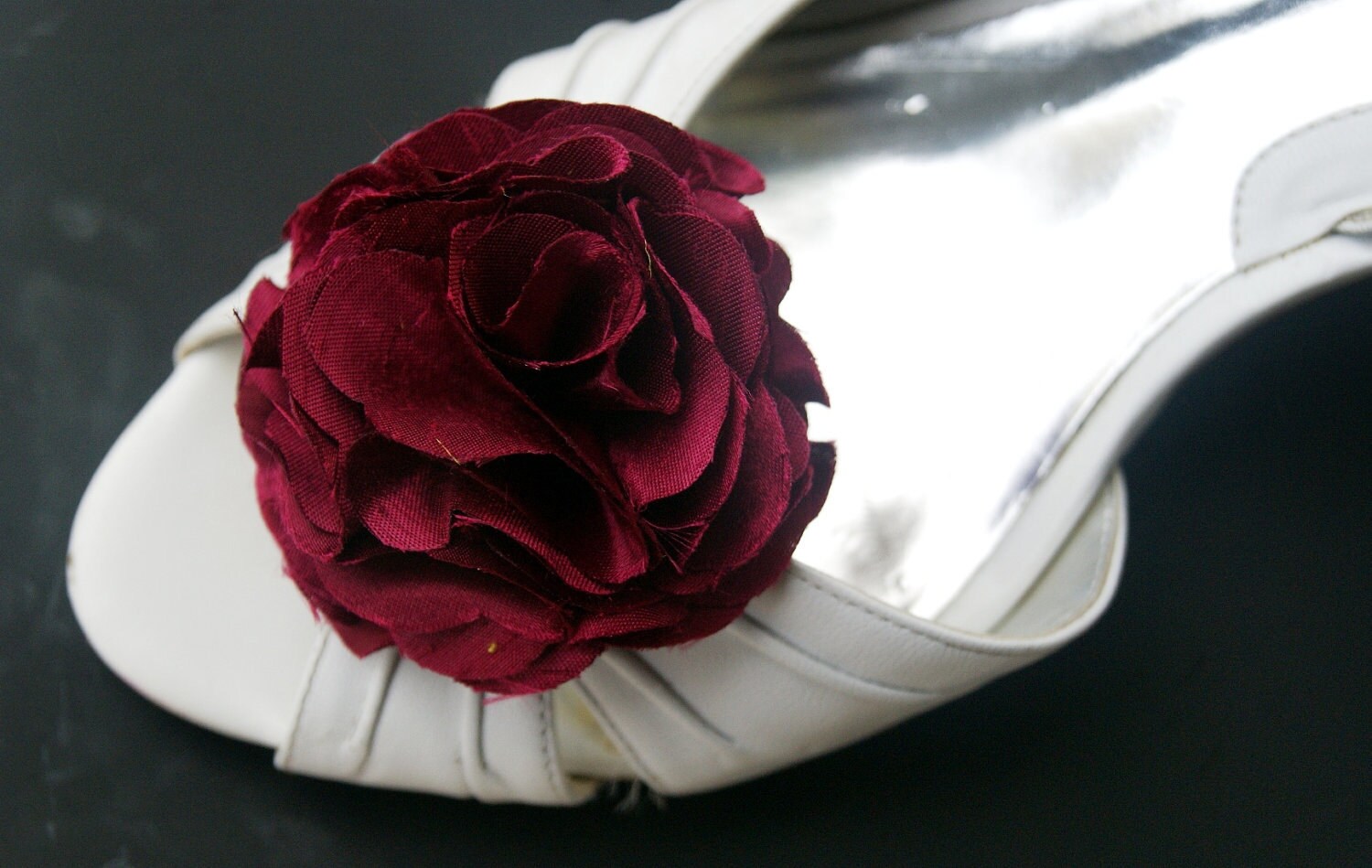 red wine bridal shoe clips in satin - shoeclipsboutik