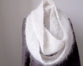 Mohair Cowl Scarf Shawl 3 wraps Handknit Off White Wool Fashion Trends freeshippingfrance team trade on