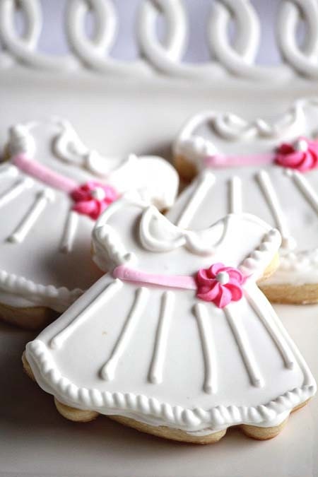 Baby dress cookies Your product will be shipped to its final destination to arrive in 2 business days or faster. If your order is placed before the 11 a.m. PST cutoff time, then it will ship that day and arrive 2 business days later.