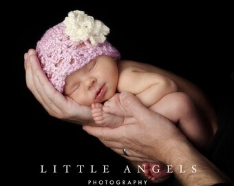 Sweet Strawberries Crochet Hat Pattern -- Sizes from Newborn to 3 years (451)