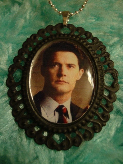 Twin Peaks Dale Cooper Cameo Necklace