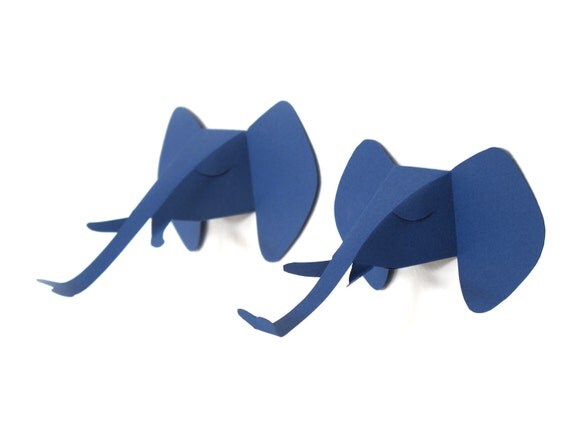2 petites têtes d'éléphant, mini trophé de chasse, carte cadeau à découper, en bleu indigo