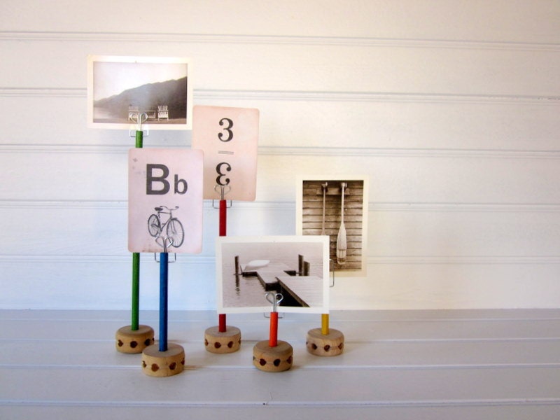Retro Vintage Style Photo Holders, Wood Game Pieces, Vintage Table Number Holders, Set of Five