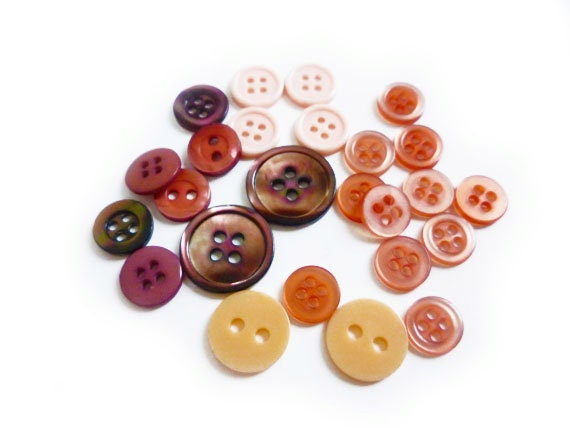 Vintage Pink Lots of Buttons, Red, Pink, Burgundy, Cinnamon Buttons (25 pcs)