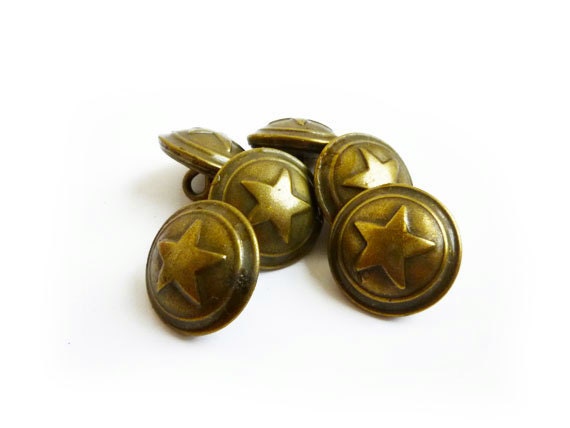 6 Antique Gold Star Metal Buttons