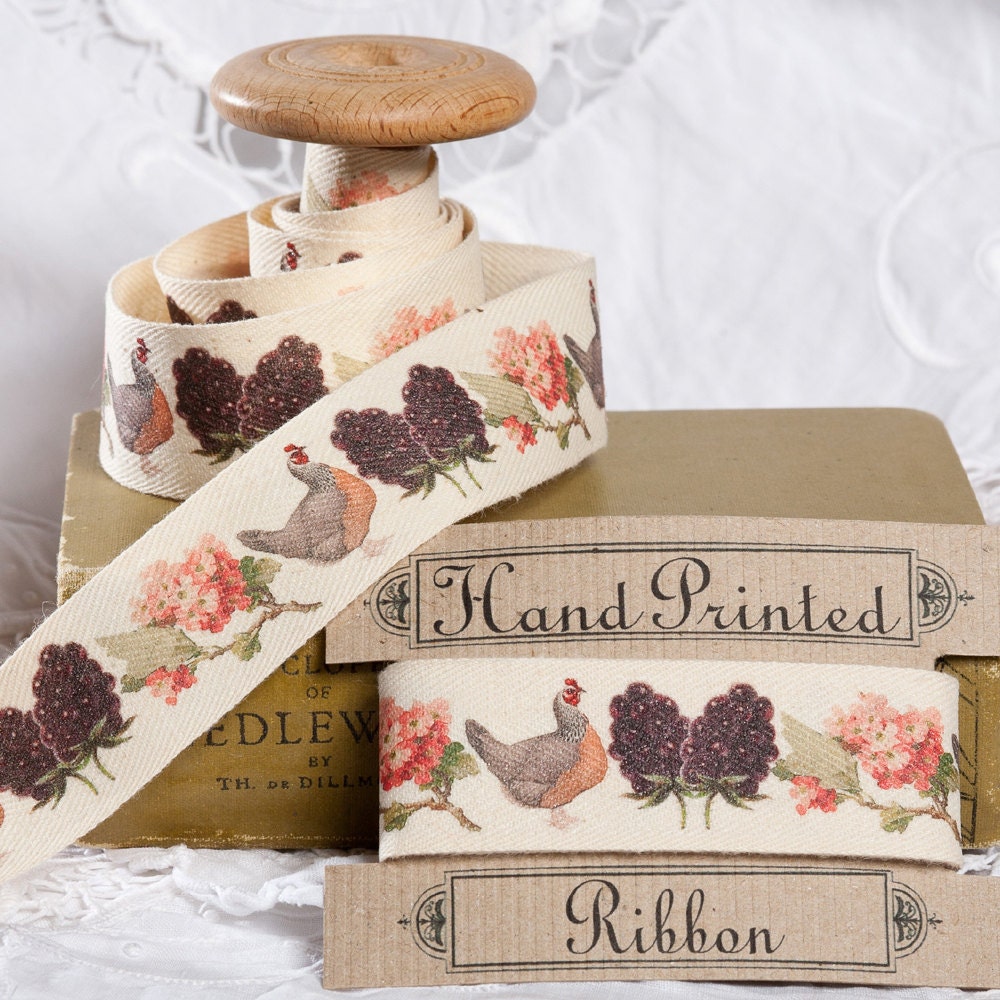 Cotton Fabric Ribbon - Hand Printed 2m x 25mm /80"x 1" cotton tape. Hen & Blackberry cushion trimming. lampshade trimming. gift wrap.