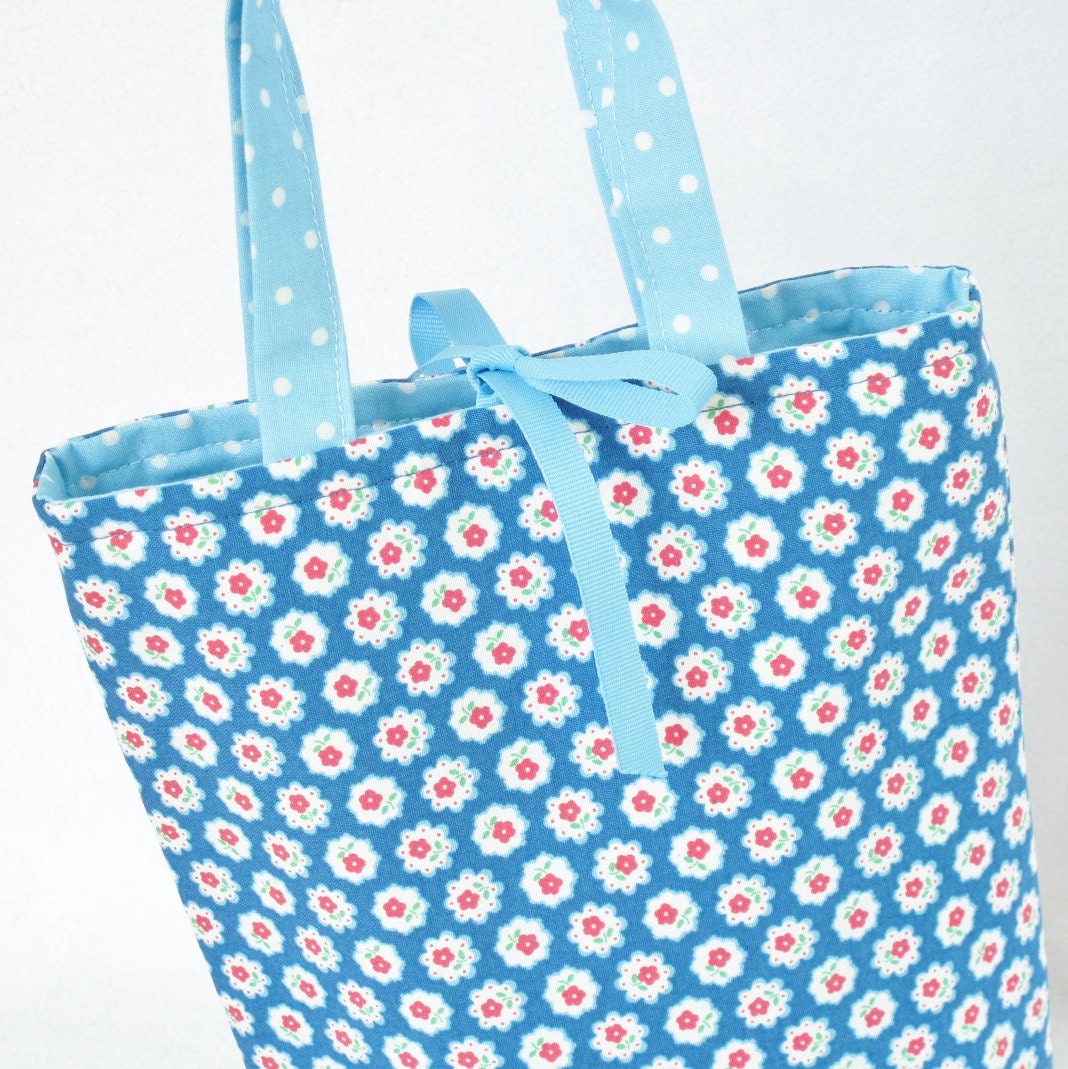 Fabric Gift Bag with Handles Medium - Blue Flower Sugar by Lecien