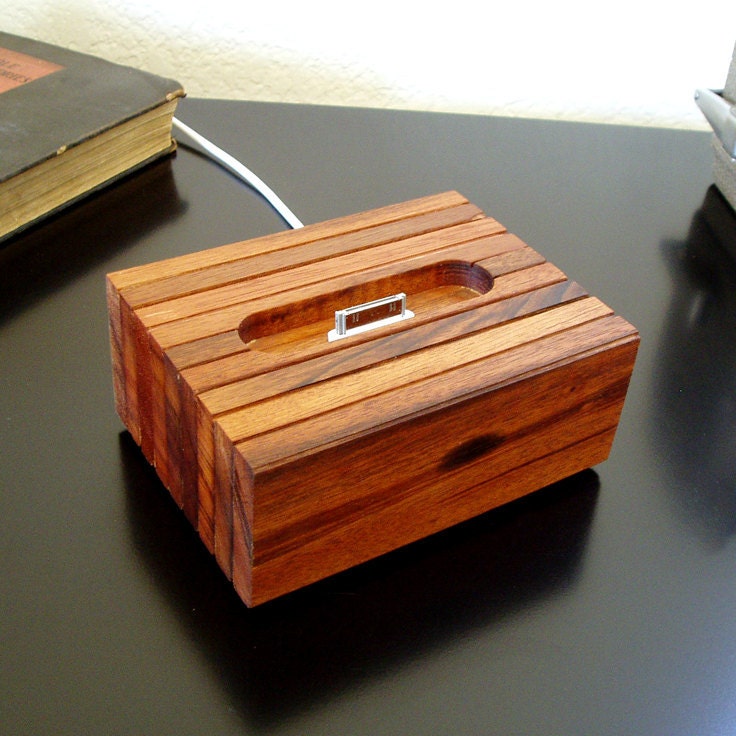 iPhone 4, 4S Cradle - Reclaimed Wood - iPhone Charger