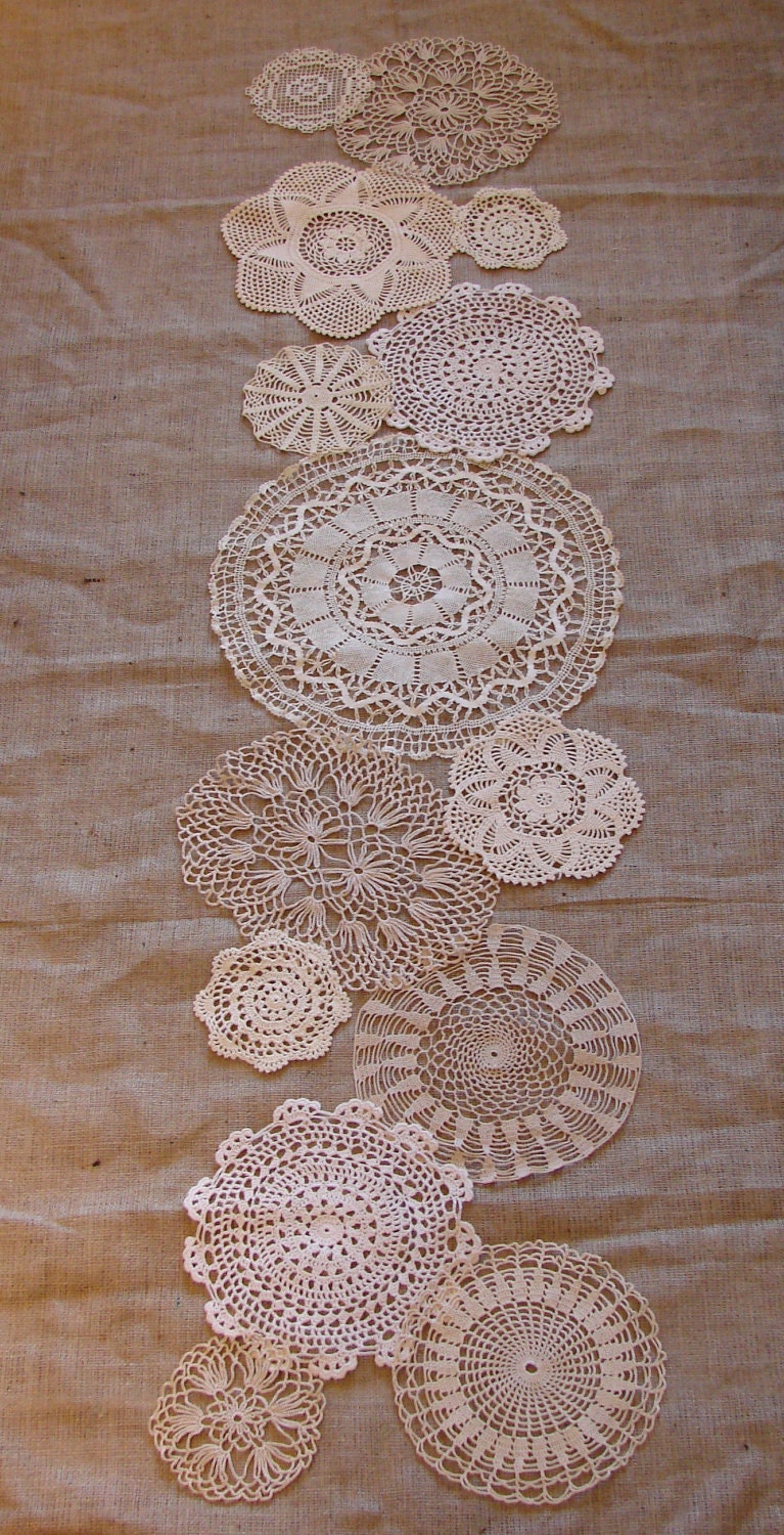 Doily runner