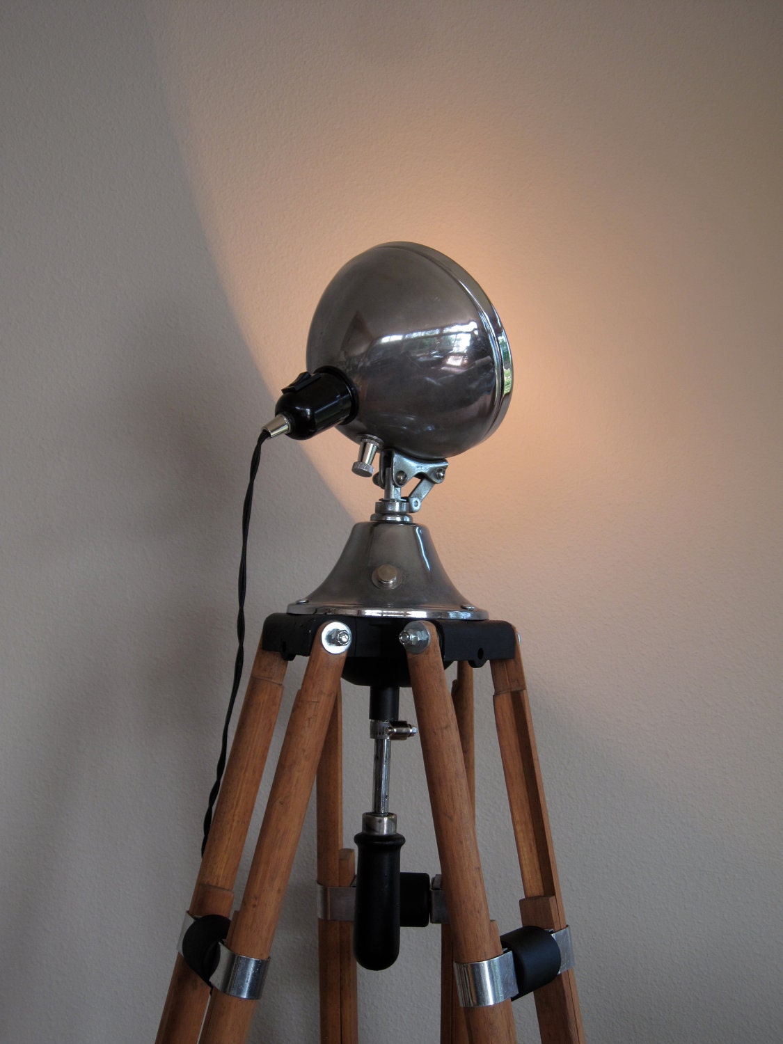 Tripod Floor Lamp - Spotlight